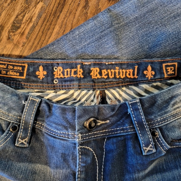 Rock Revival size 32 jeans Like new Flare - Picture 3 of 6